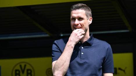 Auf BVB-Sportdirektor Sebastian Kehl warten knifflige Verhandlungen im Poker um Álvarez und Nmecha