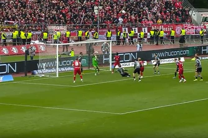 Last-Minute-Ekstase! Der Moment, in dem ganz Essen explodiert