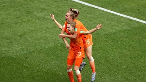 Netherlands v Cameroon: Group E - 2019 FIFA Women's World Cup France
