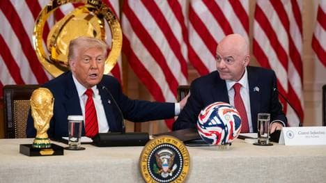Donald Trump (l.) und Gianni Infantino