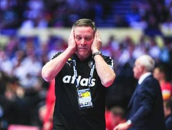 Legenden schießen gegen Gislason