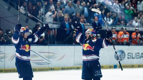 EHC Red Bull Muenchen v Grizzlys Wolfsburg - DEL Playoffs Final Game One
