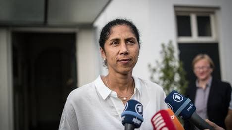 Steffi Jones muss nach dem enttäuschenden EM-Aus viele Fragen beantworten