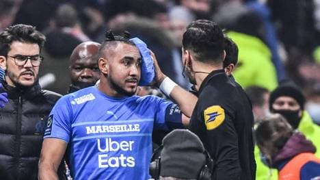 Dimitri Payet mit Flasche beworfen