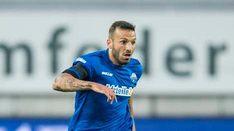 1. FC Kaiserslautern v SC Paderborn  - 2. Bundesliga