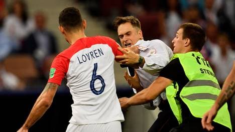 Während des WM-Finales stürmten Pussy-Riot-Aktivisten den Platz