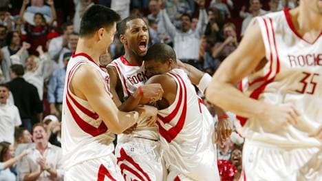 Tracy McGrady machte sich mit seiner Leistung gegen die Spurs unsterblich