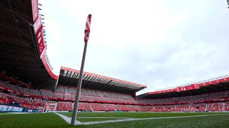 Im Stadion von Gijón ist es zu einem Todesfall gekommen