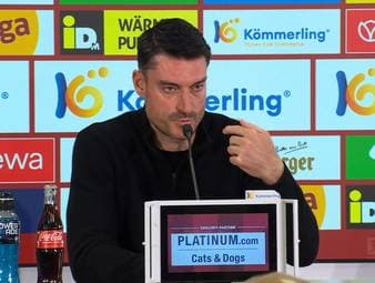 Bei der 1:2-Auswärtsniederlage beim 1. FSV Mainz 05 fehlt Mario Götze im Kader von Eintracht Frankfurt. Nach dem Spiel erklärt Cheftrainer Albert Riera seine Entscheidung, den deutschen WM-Helden außen vor zu lassen - und geht den Reporter an.