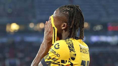 Yann Bisseck verletzte sich womöglich gegen PSG