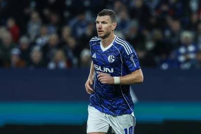 Demirovic „himmelt“ Dzeko an