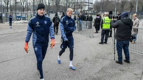 Verletzt: Albert Grönbaek (2. v.l.)