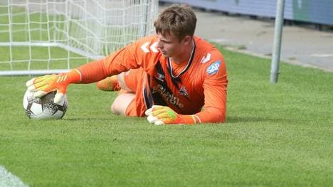 Urbig bestritt bereits 27 Spiele für die U23 der Kölner