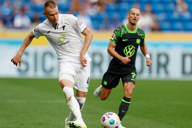 Hoffenheim gibt Szalai ab