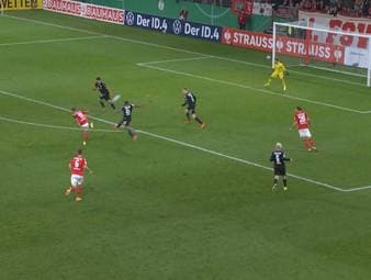 Der FSV Mainz 05 hat mit seinem ersten Achtelfinaleinzug im DFB-Pokal seit vier Jahren Arminia Bielefelds Misere verschlimmert. Alle Tore und Highlights im Video.