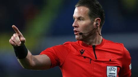 Referee Makkelie im März 2023 bei Chelsea gegen Dortmund