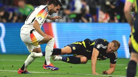 Ryan Porteous (r.) wird gesperrt