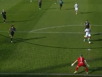 Die Highlights der Partie VfB Stuttgart II - Rot-Weiss Essen aus der 3. Liga im Video.