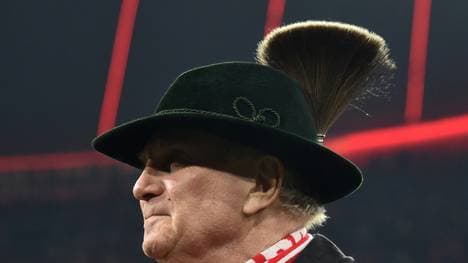 Hoeneß glaubt an eine Zukunft von Neuer bei Bayern
