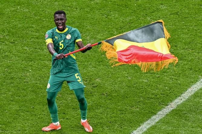 Senegal-Star will Medaillen übergeben