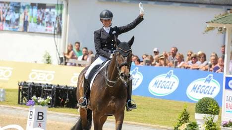 Jessica von Bredow-Werndl und Pferd Dalera in Balve