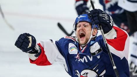 Adler Mannheim v ERC Ingolstadt - DEL Play-offs Final Game 1