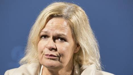 Faeser kritisiert das Auftreten der Frankfurter Fans