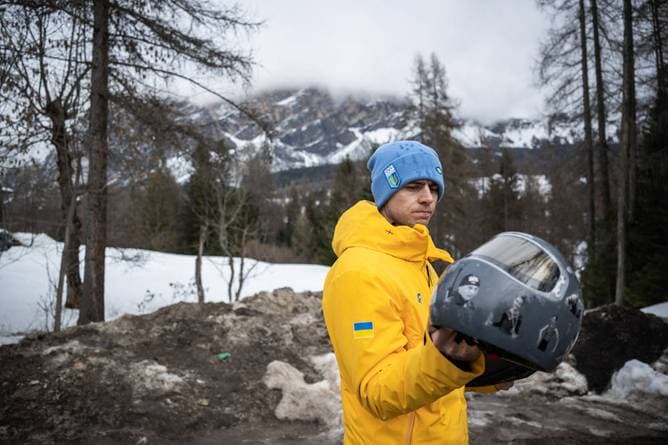 Neue Entwicklungen im Helm-Eklat