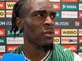 Noel Futkeu hat die SpVgg Greuther Fürth mit seinen Toren letztendlich doch zum Klassenerhalt geschossen und zeigt sich der Relegation überglücklich.