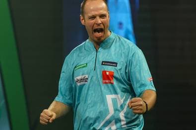 Starkes Comeback: Hopp meistert Auftakthürde