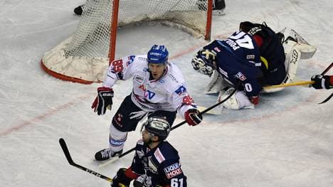 Die Eisbären aus Berlin wurden gegen Mannheim förmlich überrollt