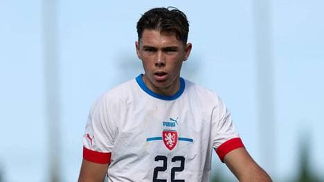 Louis Buffon zeigt sich in der U19 von Tschechien treffsicher 