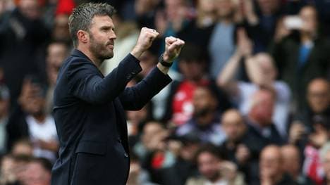 Carrick darf bei ManUnited weitermachen