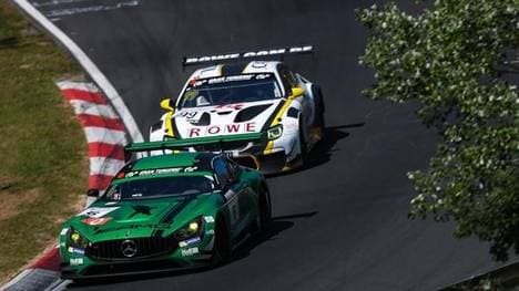 Das Duell des Rennens: Black-Falcon-Mercedes gegen Rowe-BMW