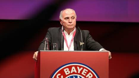 Uli Hoeneß verfolgt das Geschehen bei Bayern ganz genau