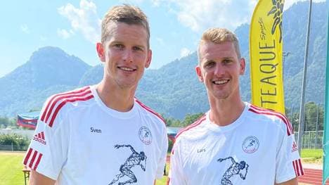 Sven und Lars Bender feiern den Aufstieg in die Kreisliga