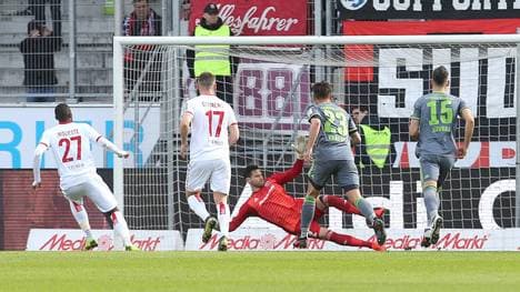 Anthony Modeste (l.) brachte den 1. FC Köln in Führung
