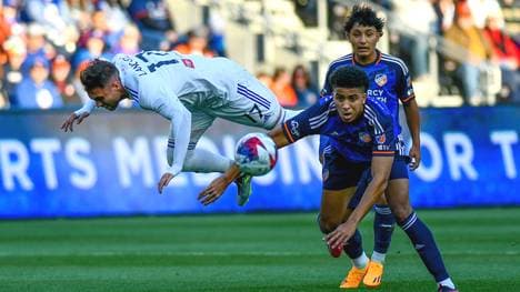 Cameron Lancaster (l.) ist in den USA gelandet