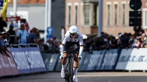 Lisa Brennauer fährt bei Roubaix-Premiere auf Rang vier