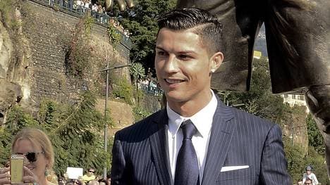 Cristiano Ronaldo Statue