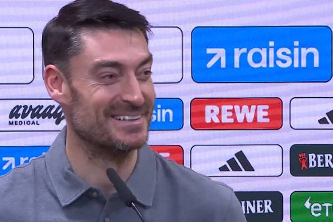 Rote Karte und Elfer - doch Rieras Reaktion überrascht