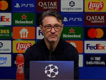 Luca Reggiani nutzt seine Chance und legt ein perfektes Debüt auf den Platz. Das weiß auch Trainer Niko Kovac zu würdigen. 