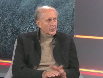 Motorsportlegende Hans-Joachim "Strietzel" Stuck geht davon aus, dass Sebastian Vettel seinen Rennanzug noch nicht final an den Nagel gehängt hat. 