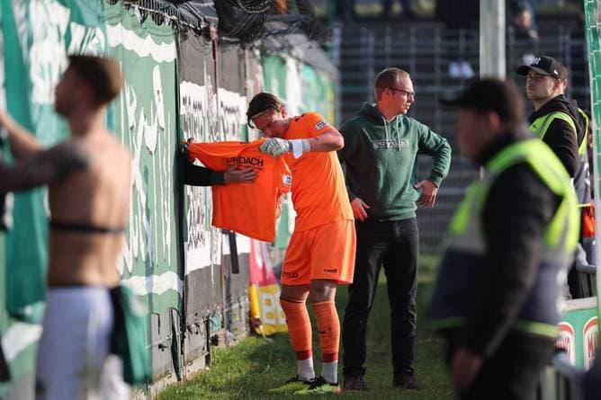 Insolvenz droht! Keeper sammelt Spenden