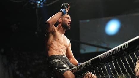 Khamzat Chimaev setzte bei UFC 273 seine Siegesserie fort
