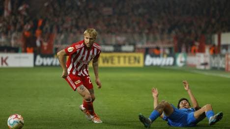 Tymoteusz Puchacz (l.) wird erneut verliehen