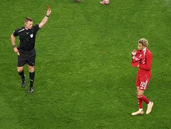 Dämlich-Rot für Liverpools Helden