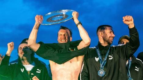 Die Meisterschale der Füchse Berlin