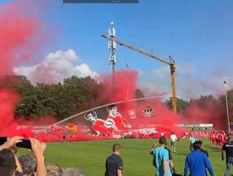 Choreo-Unfall! Fans im Krankenhaus