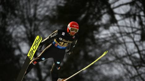 Markus Eisenbichler führt in Klingenthal
